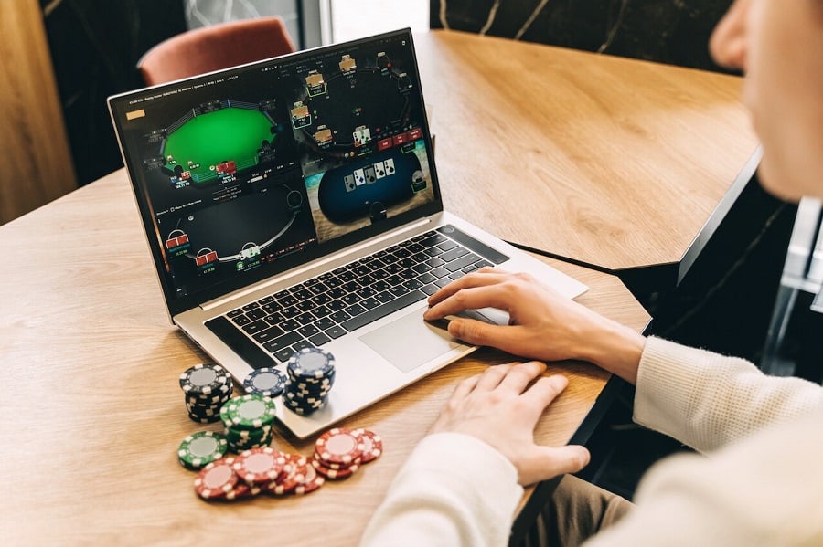 Điểm mặt những sai lầm làm tăng khả năng bị thua của bạn khi chơi Poker